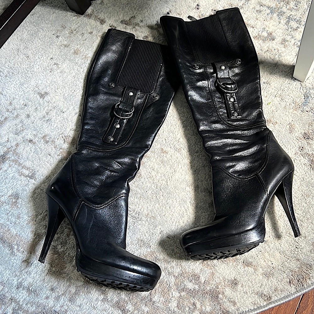 Guess size 7 black leather knee high boots with platform 4” heel